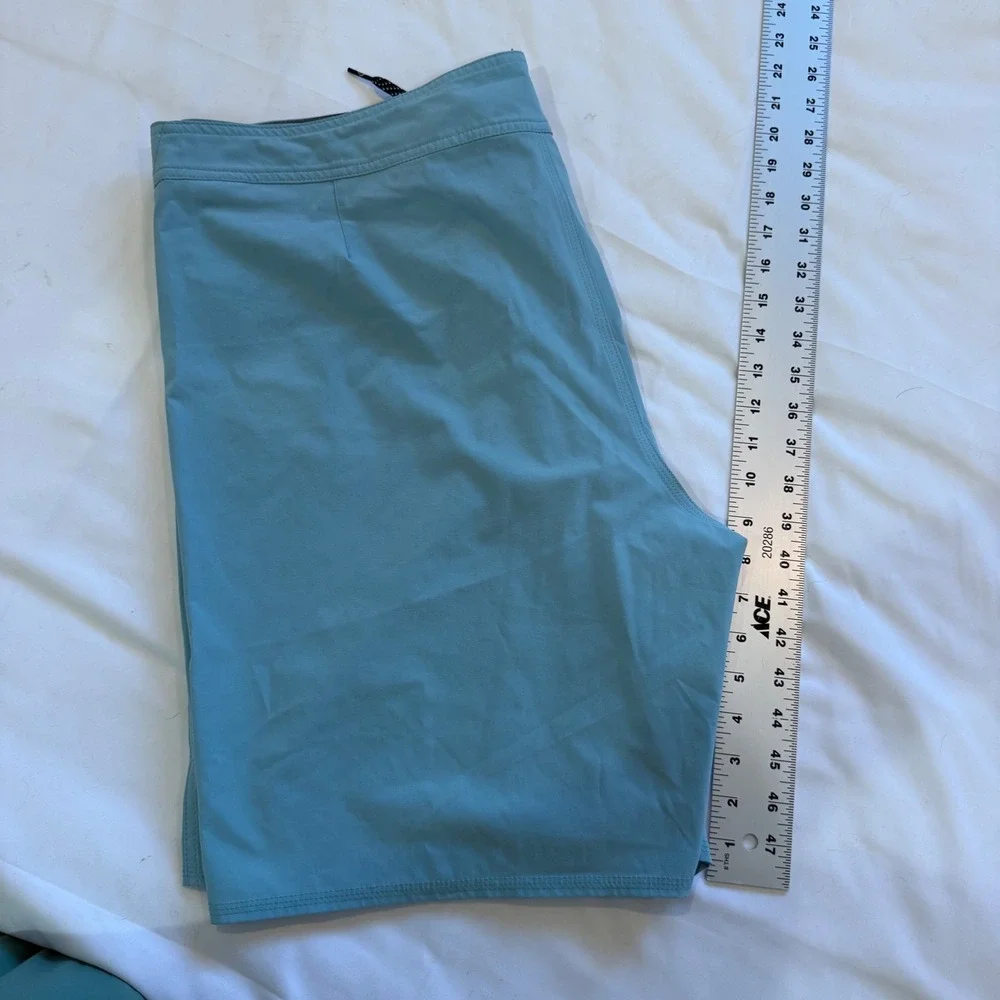Quiksilver Highline Board Shorts Mens Aqua Blue Green Swim Trunks Size 36-37